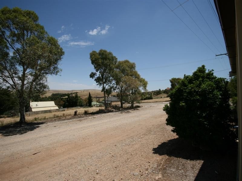 9 Lelante Street, Burra SA 5417