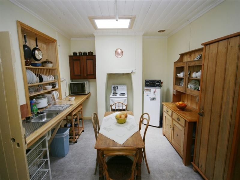 9 Lelante Street, Burra SA 5417