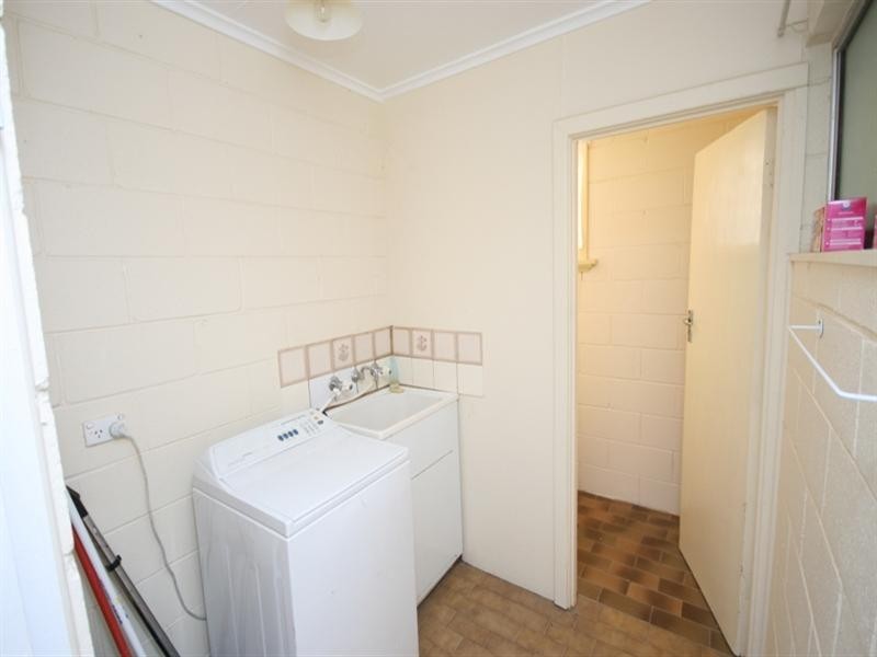 9 Lelante Street, Burra SA 5417