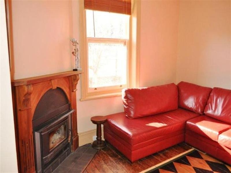 16 Burton, Clare SA 5453