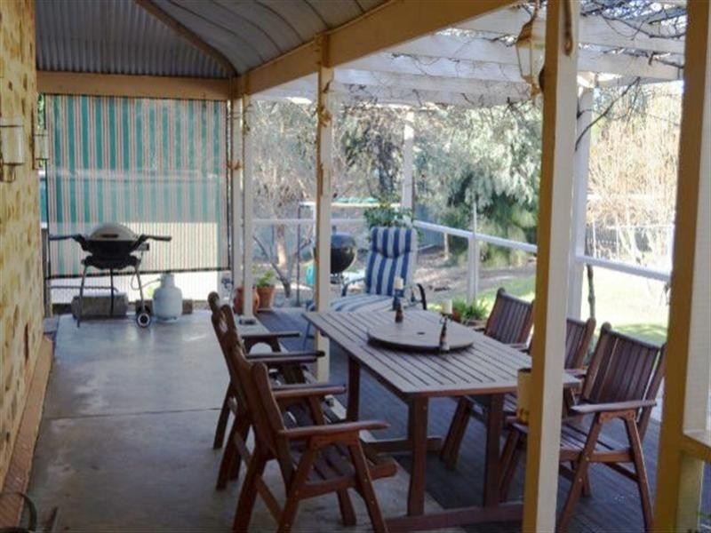 16 Burton, Clare SA 5453