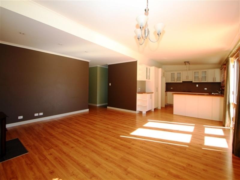 5 Bright Street, Clare SA 5453