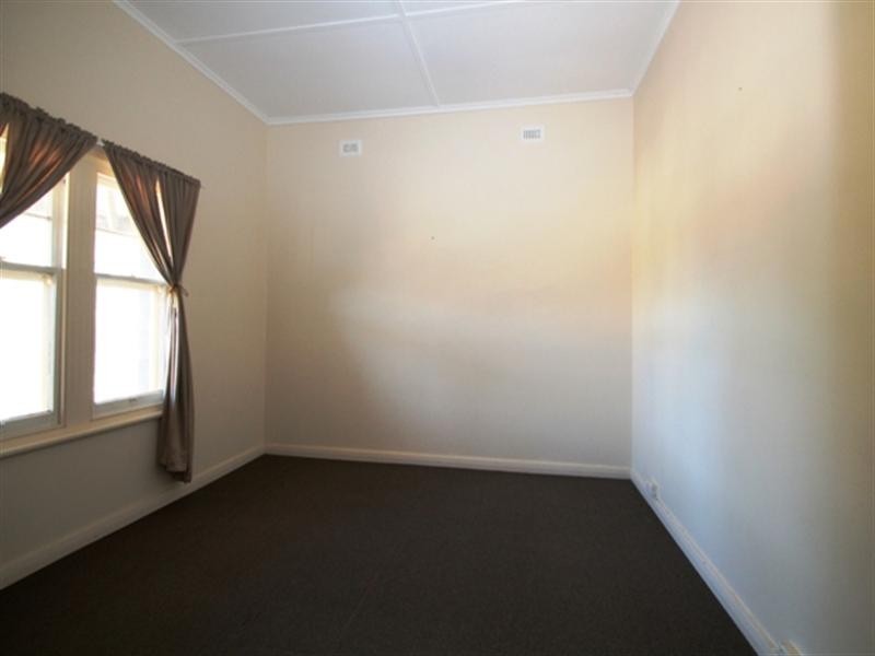 5 Bright Street, Clare SA 5453