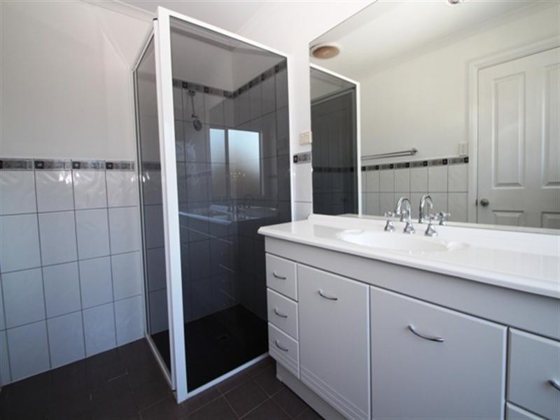 5 Bright Street, Clare SA 5453