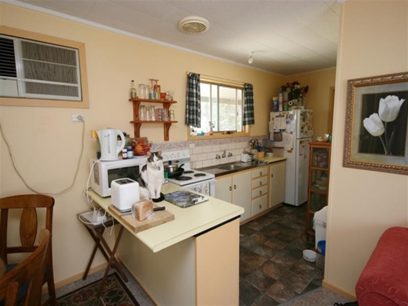 5 Lewis Street, Burra SA 5417