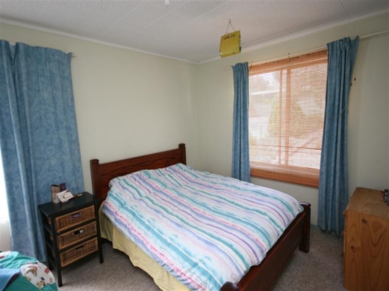 5 Lewis Street, Burra SA 5417