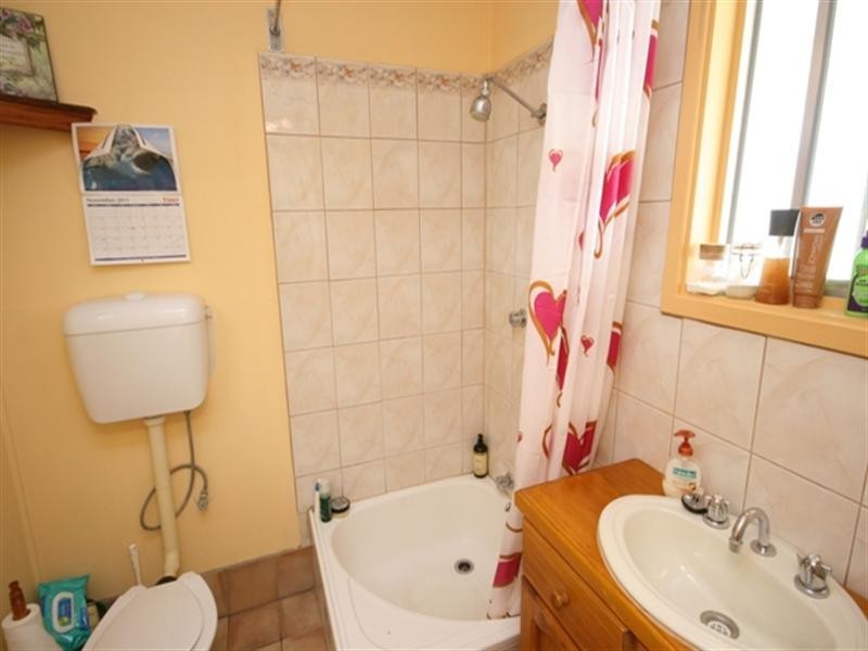 5 Lewis Street, Burra SA 5417