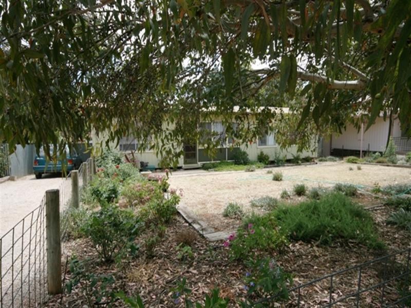 5 Lewis Street, Burra SA 5417