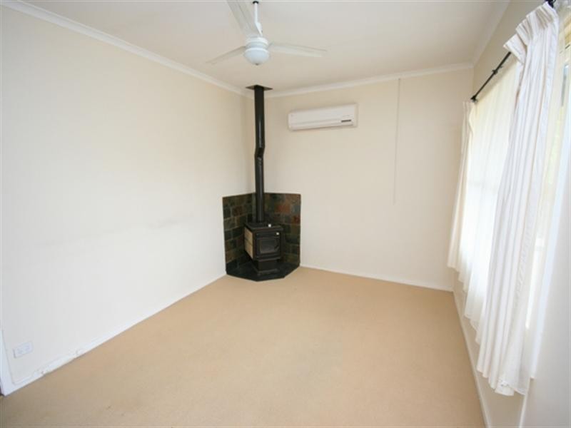 22 Queen Street, Burra SA 5417