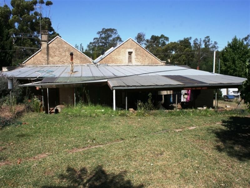 132 Main North Road, Watervale SA 5452