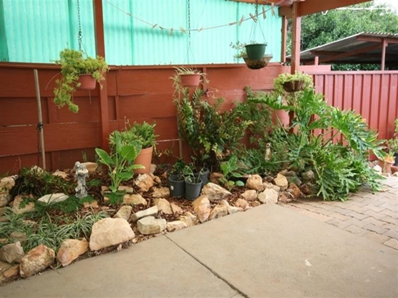 11 Kelly Street, Clare SA 5453