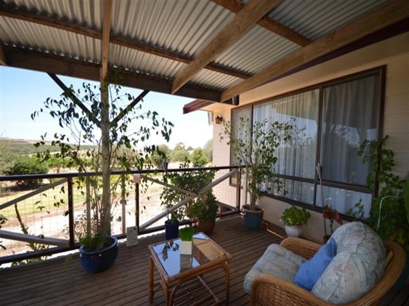 Lot 367 Goverment Road LEASINGHAM via, Clare SA 5453