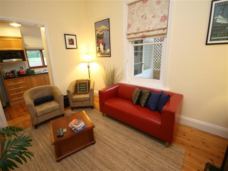 9 Harriett Street, Clare SA 5453