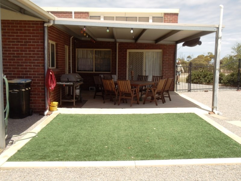 29 Moonta Terrace, Port Clinton SA 5570