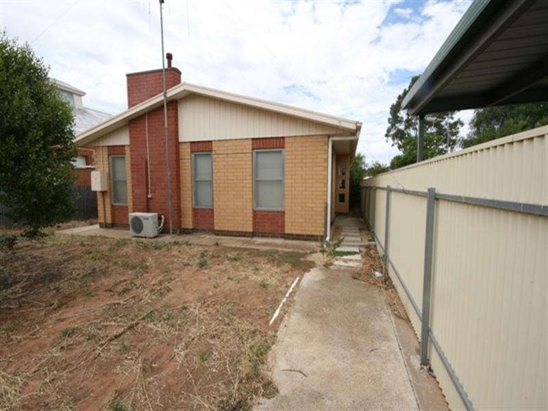 38 Railway East Terrace, Snowtown SA 5520