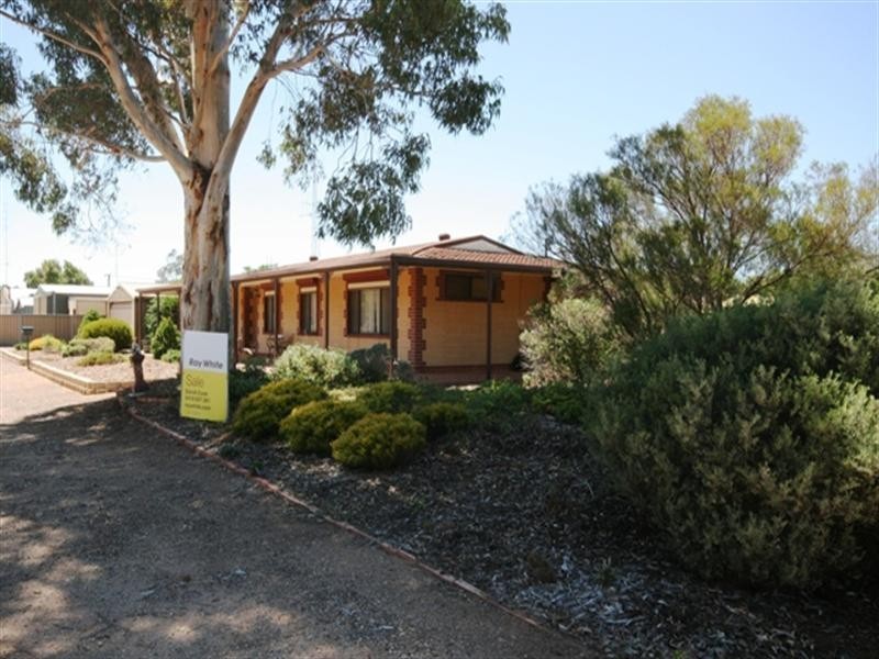 8 Eighth Street, Snowtown SA 5520