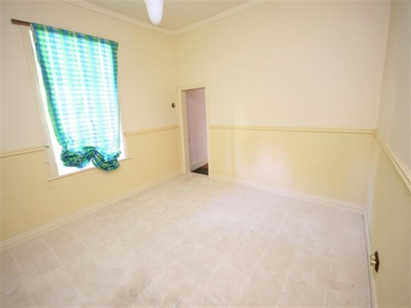 16 Smelts Road, Burra SA 5417