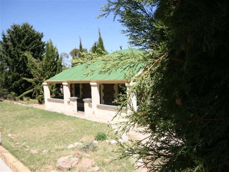 24 Ayers Street, Burra SA 5417