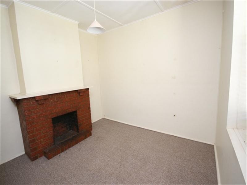 24 Ayers Street, Burra SA 5417