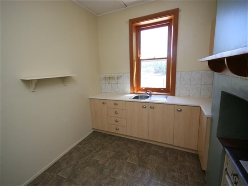 24 Ayers Street, Burra SA 5417