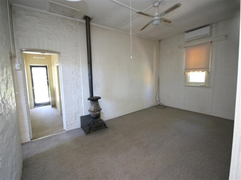 24 Ayers Street, Burra SA 5417