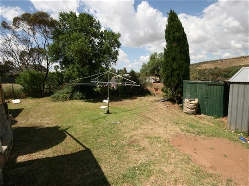 24 Ayers Street, Burra SA 5417