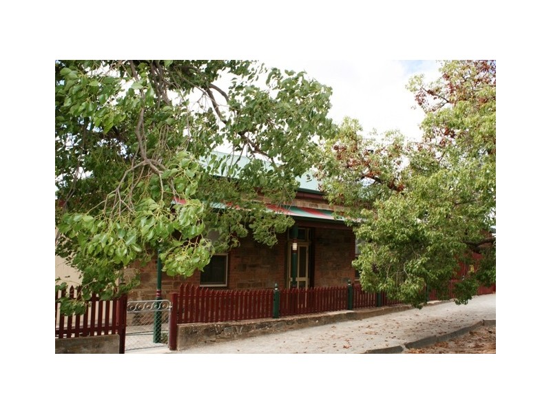 19 Queen Street, Burra SA 5417