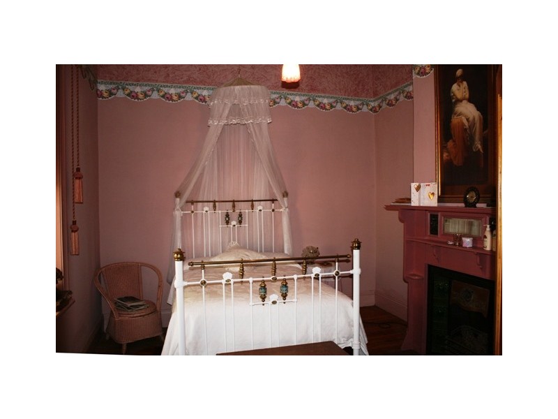 19 Queen Street, Burra SA 5417