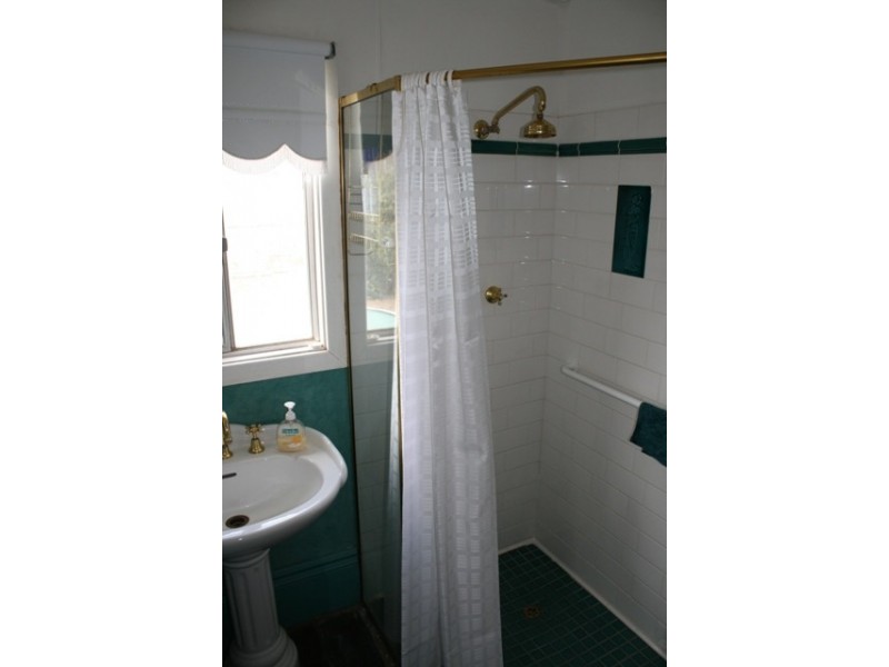 19 Queen Street, Burra SA 5417