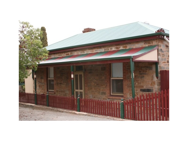 19 Queen Street, Burra SA 5417