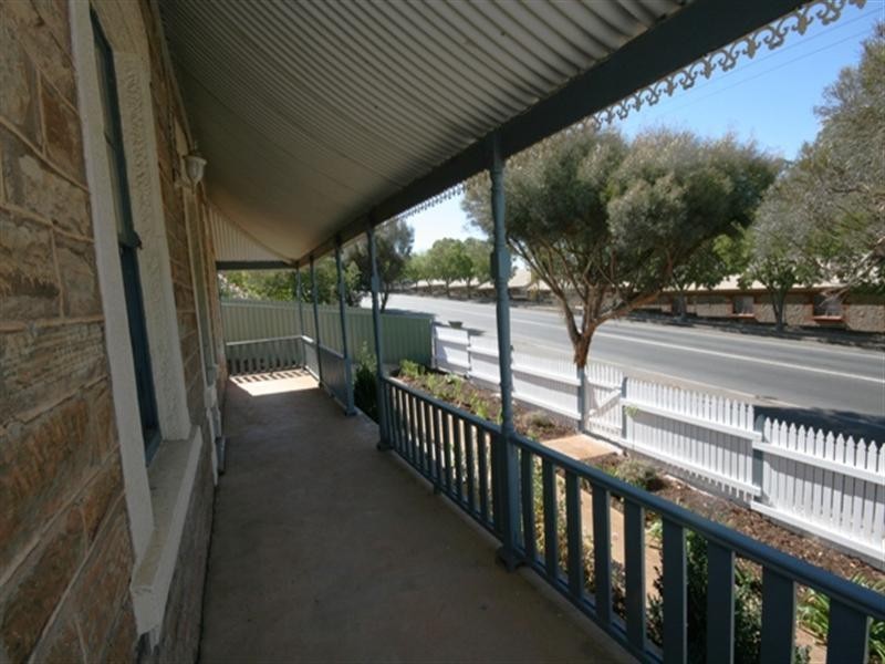 330 Main North Road, Clare SA 5453