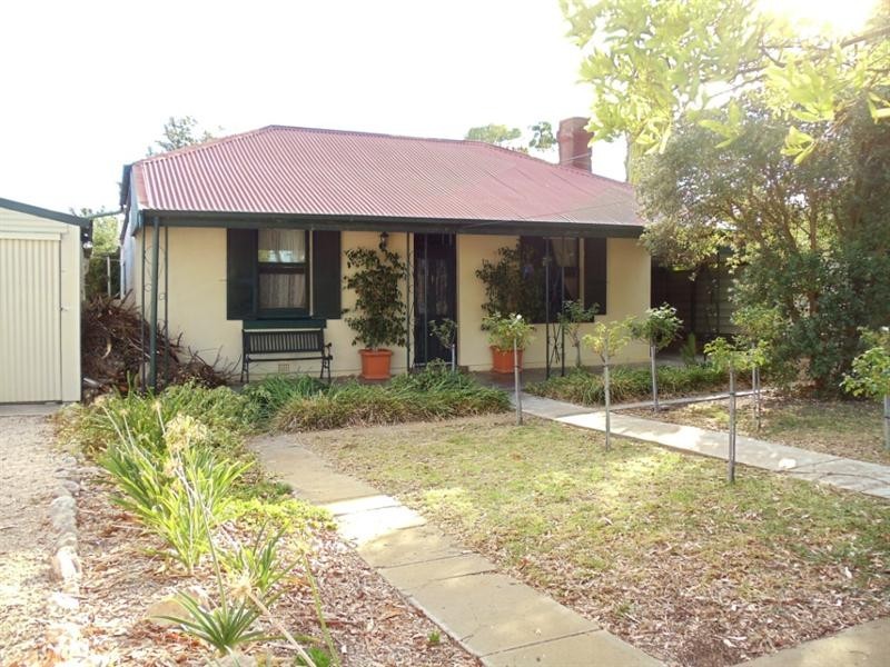 13 Clinton Road, Maitland SA 5573