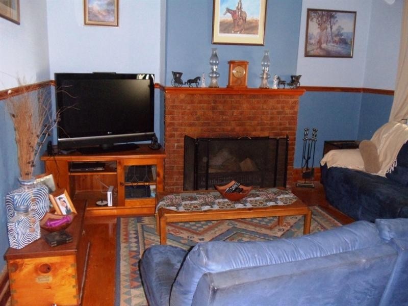 13 Clinton Road, Maitland SA 5573