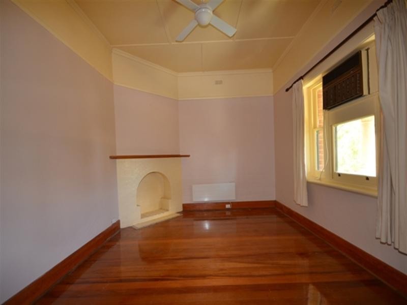 46 Victoria Road, Clare SA 5453