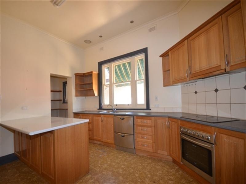 46 Victoria Road, Clare SA 5453