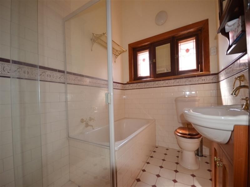 46 Victoria Road, Clare SA 5453