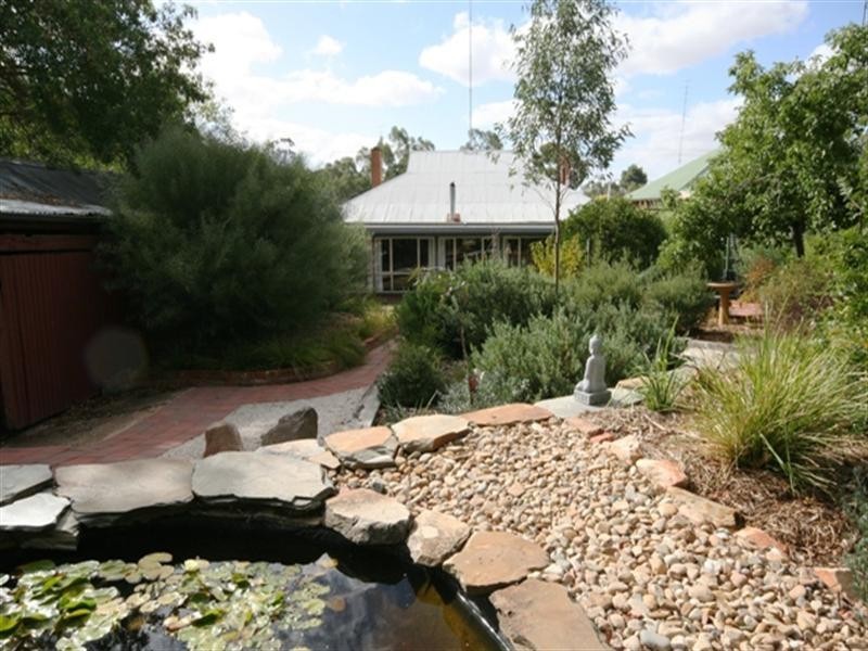 46 Victoria Road, Clare SA 5453