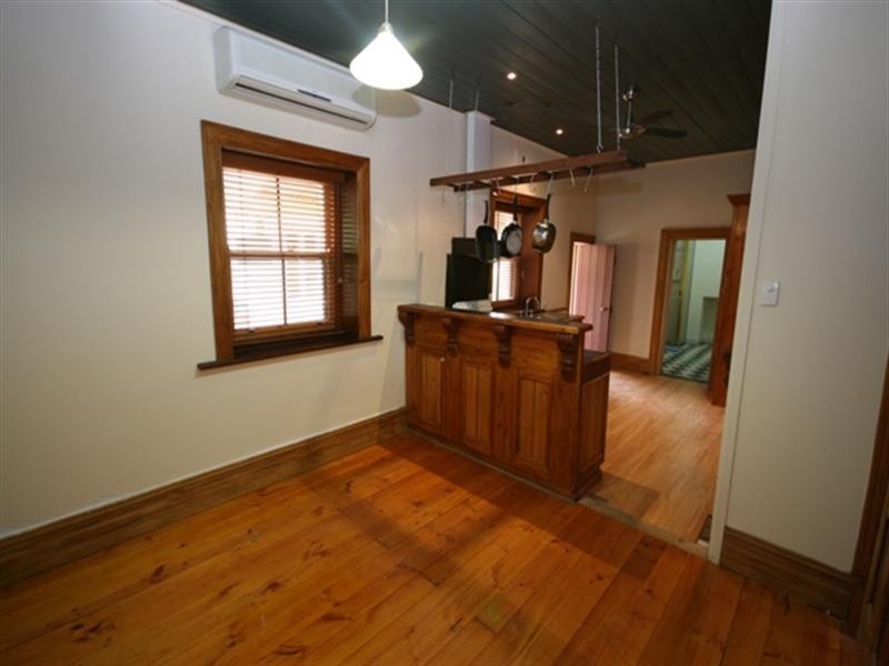 7 Helston Street, Burra SA 5417