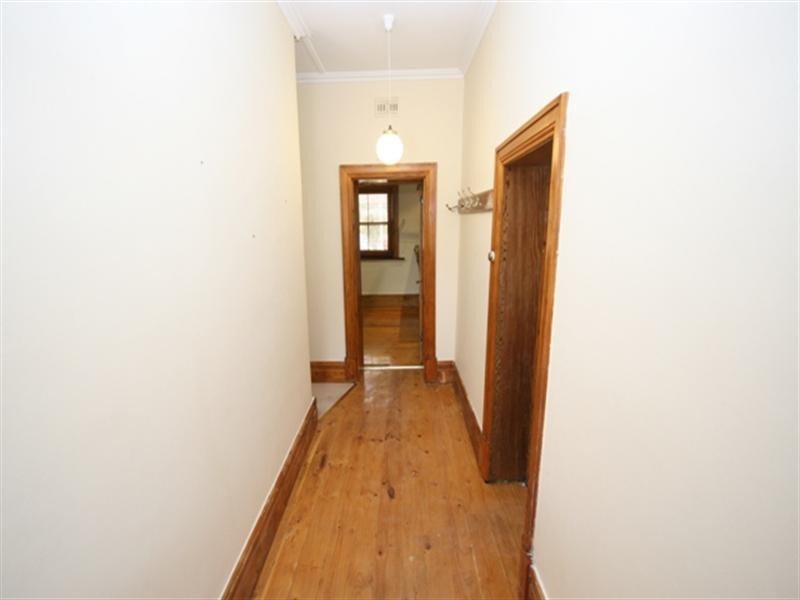 7 Helston Street, Burra SA 5417