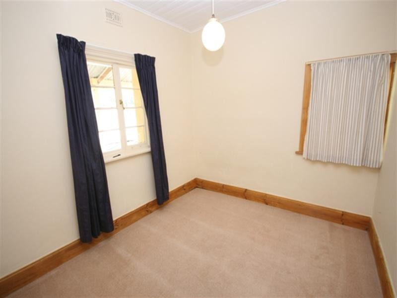 7 Helston Street, Burra SA 5417