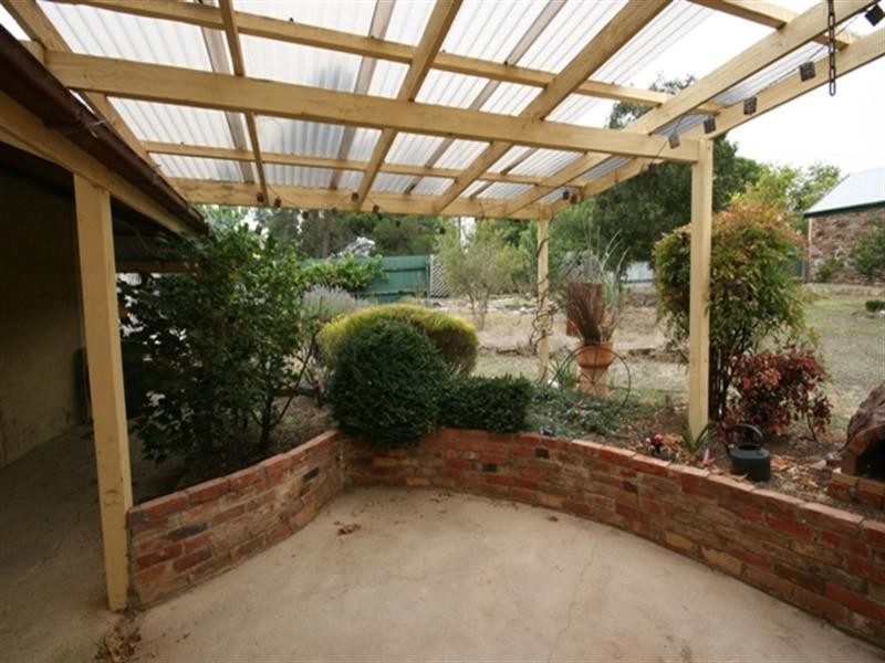 7 Helston Street, Burra SA 5417