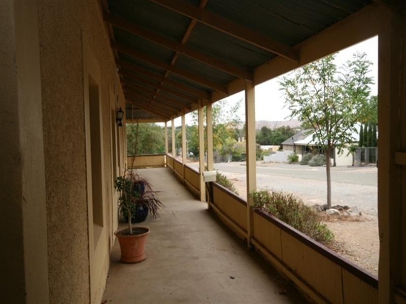 7 Helston Street, Burra SA 5417