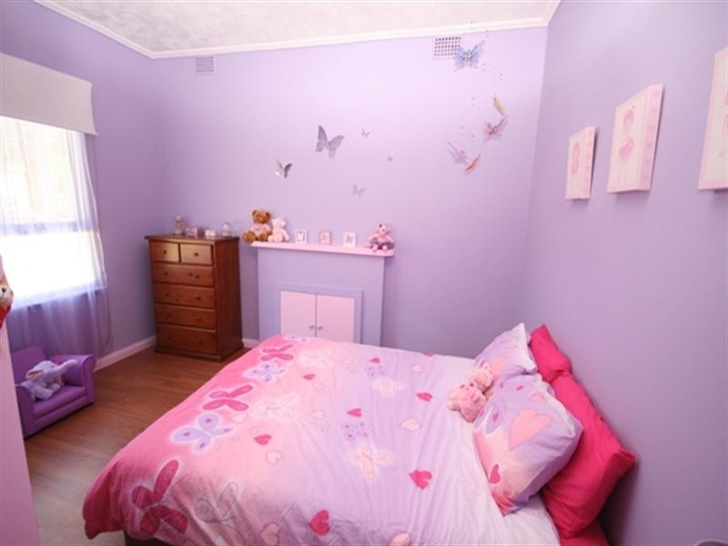 12 West Terrace, Clare SA 5453