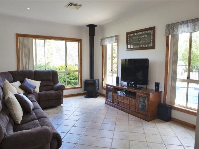 7 March Court, Clare SA 5453