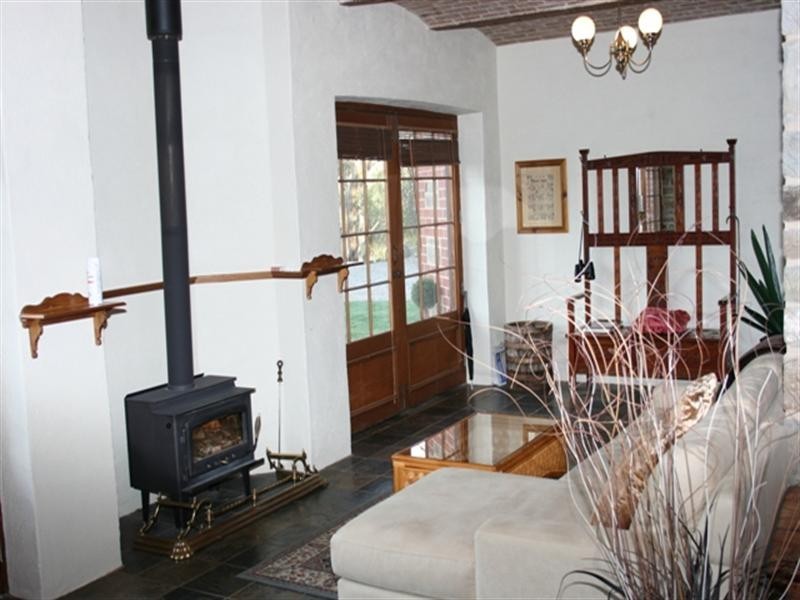 15 Vanga Avenue, Clare SA 5453