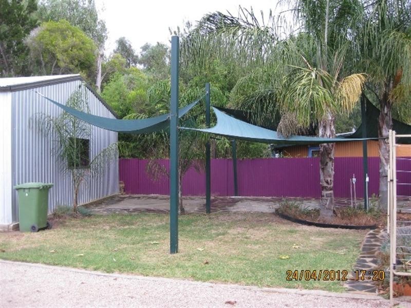 8 Railway Terrace, Riverton SA 5412