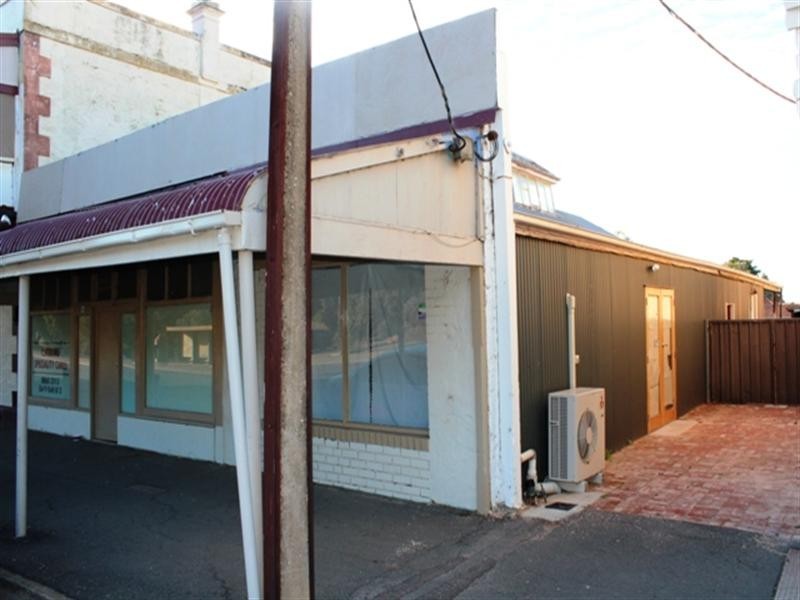 34 Railway East Terrace, Snowtown SA 5520