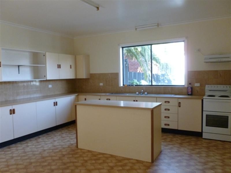 156 Main North Road, Clare SA 5453