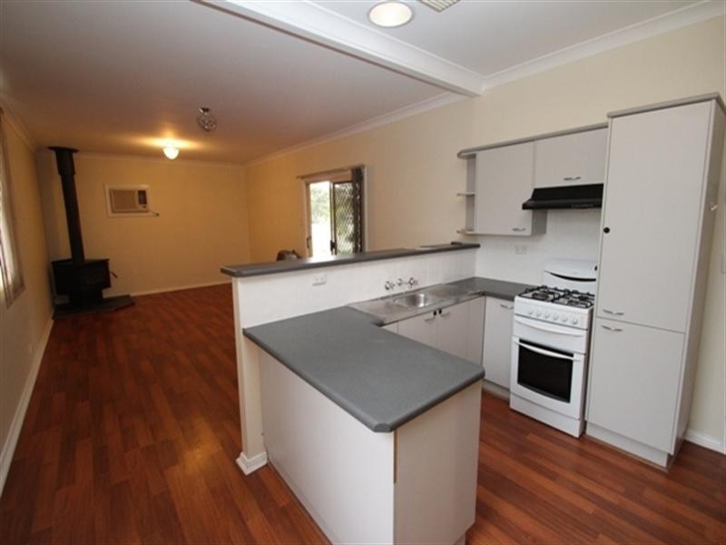 21 Moore Street, Blyth SA 5462