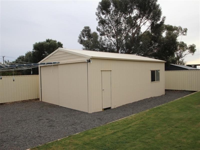 21 Moore Street, Blyth SA 5462